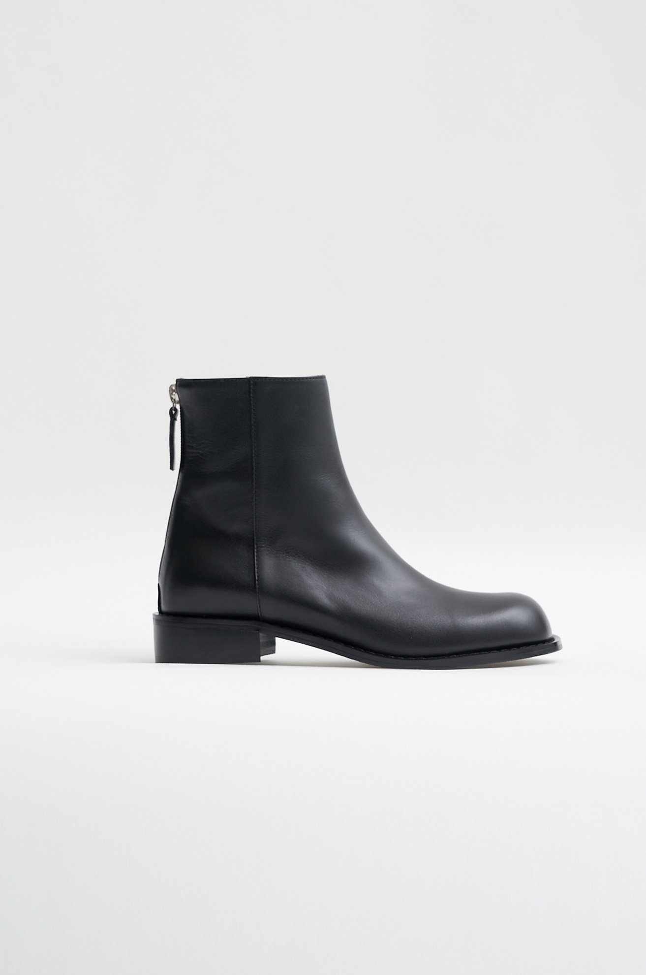 Round Toe Ankle Boots (BLACK/BEIGE)