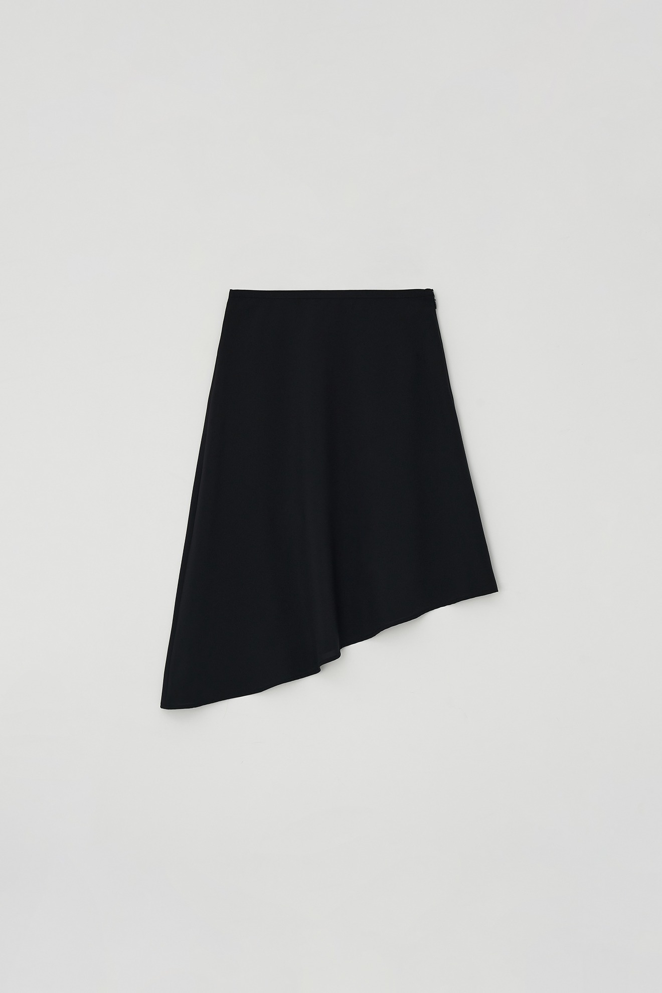 Unbalanced Skirt (black)